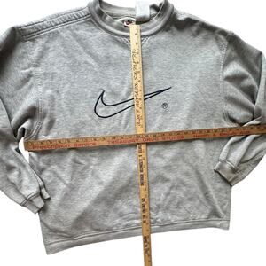 Vintage Nike Center Swoosh Big Streetwear Embroidered Logo Crewneck Size XL